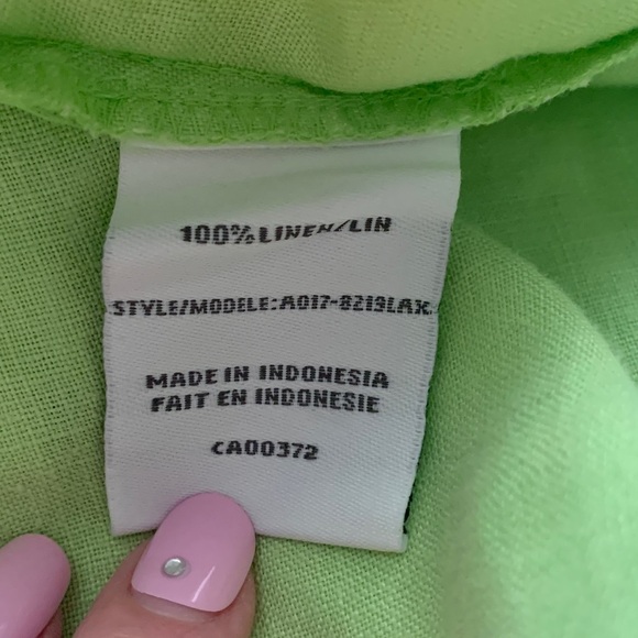 Laura Plus Linen Button Down Blouse - Picture 5 of 8